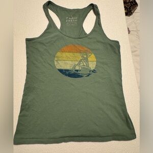 Fitted Green Tank Top with Vintage Graphic